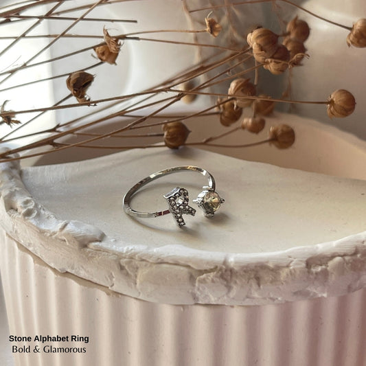 Stone Alphabet Ring | R | Silver