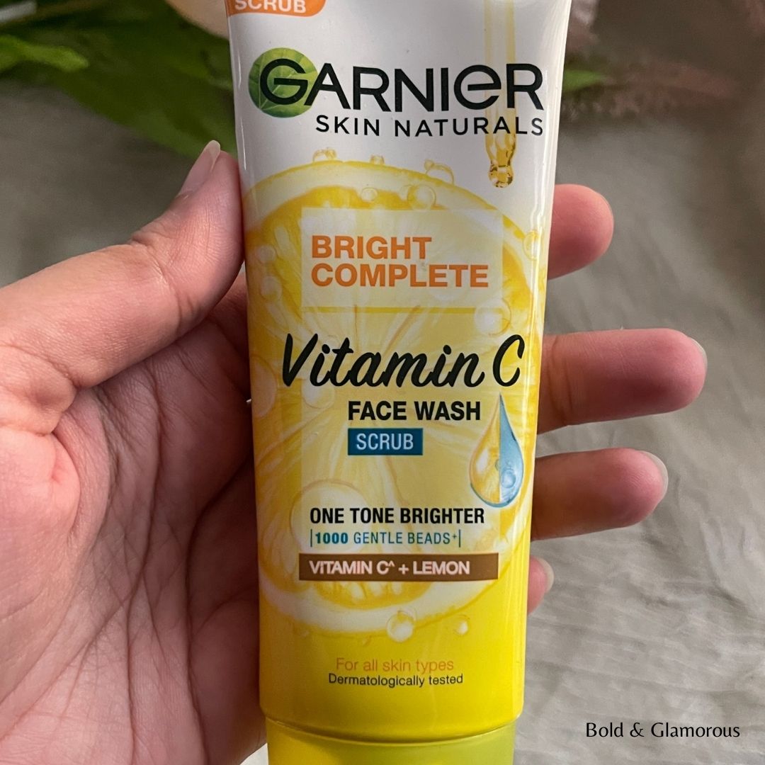 Garnier Bright Complete | Vitamic C Face Wash Scrub