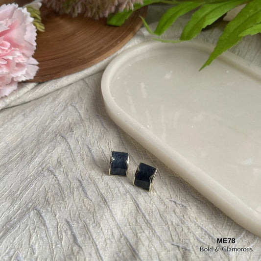 Stud Earring | ME78 | Essa | Gray