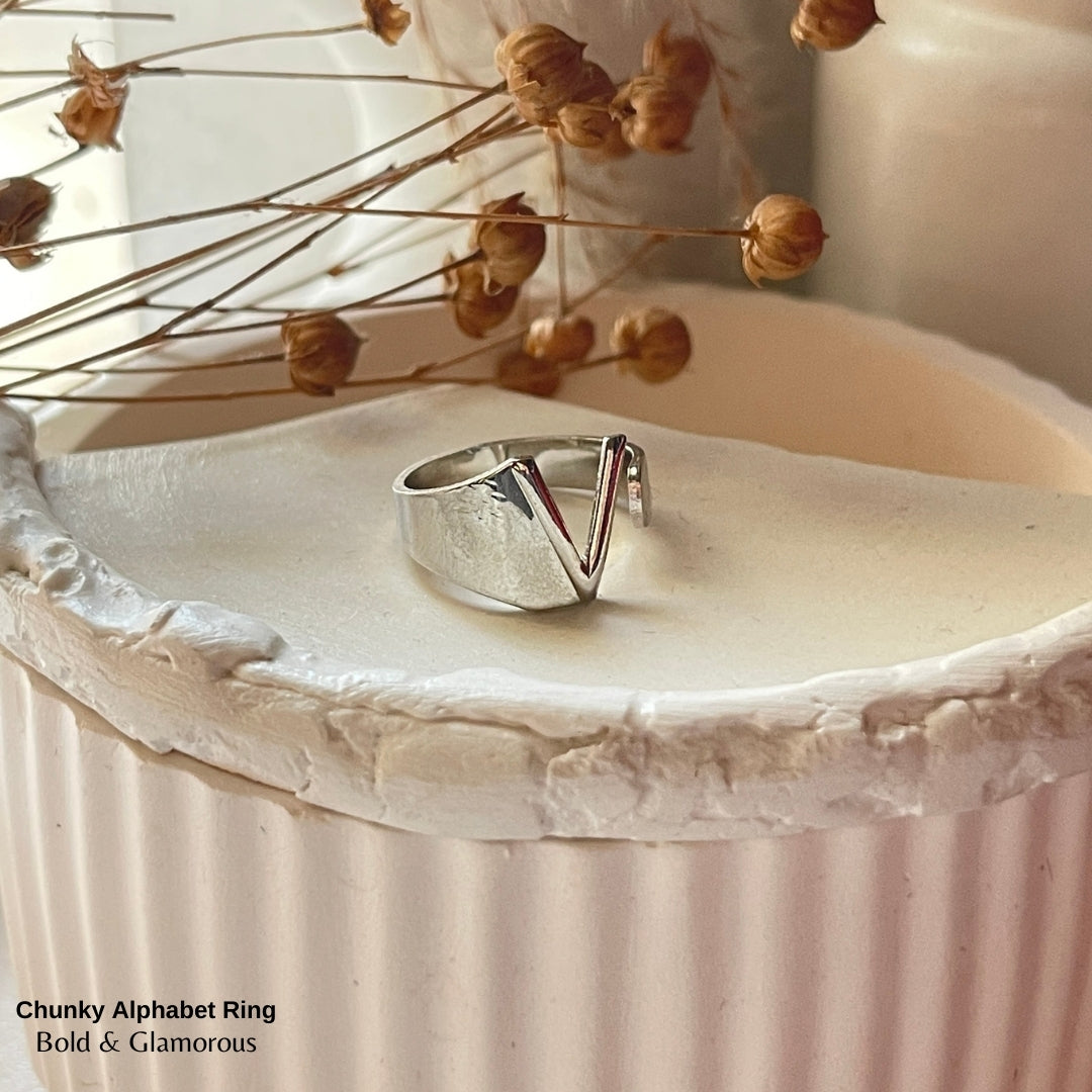 Chunky Alphabet Ring | V | Silver