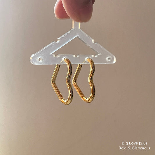 Shape Hoop Earring 2.0 | Big Love | Gold