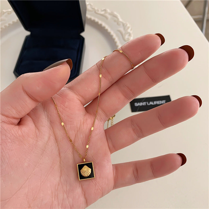Necklace | SN183 | Black Shell