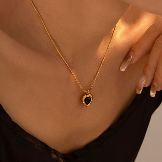 Necklace | SN297 | Black Golden Heart