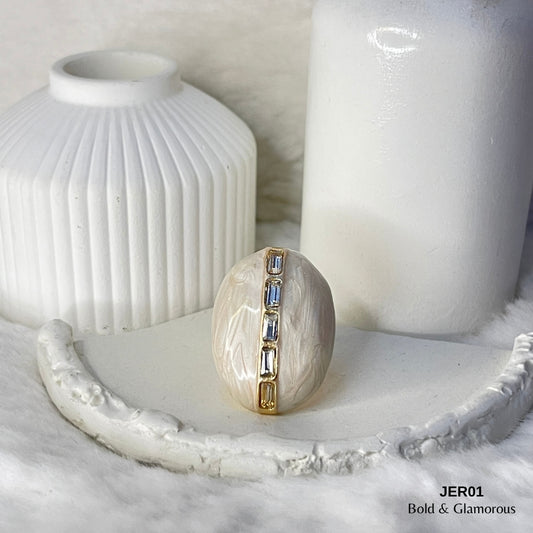 Vintage Enamel Ring | JER001 | White