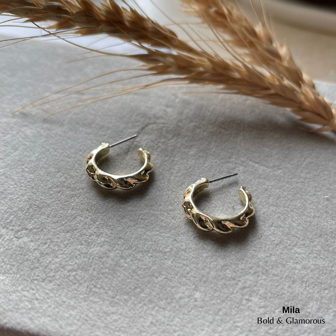 Half Hoop Earring | ME10 | Mila