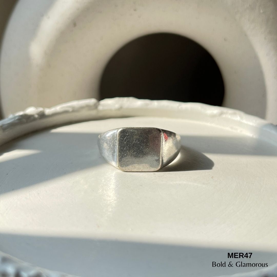 Signet Ring | MER47 | Silver