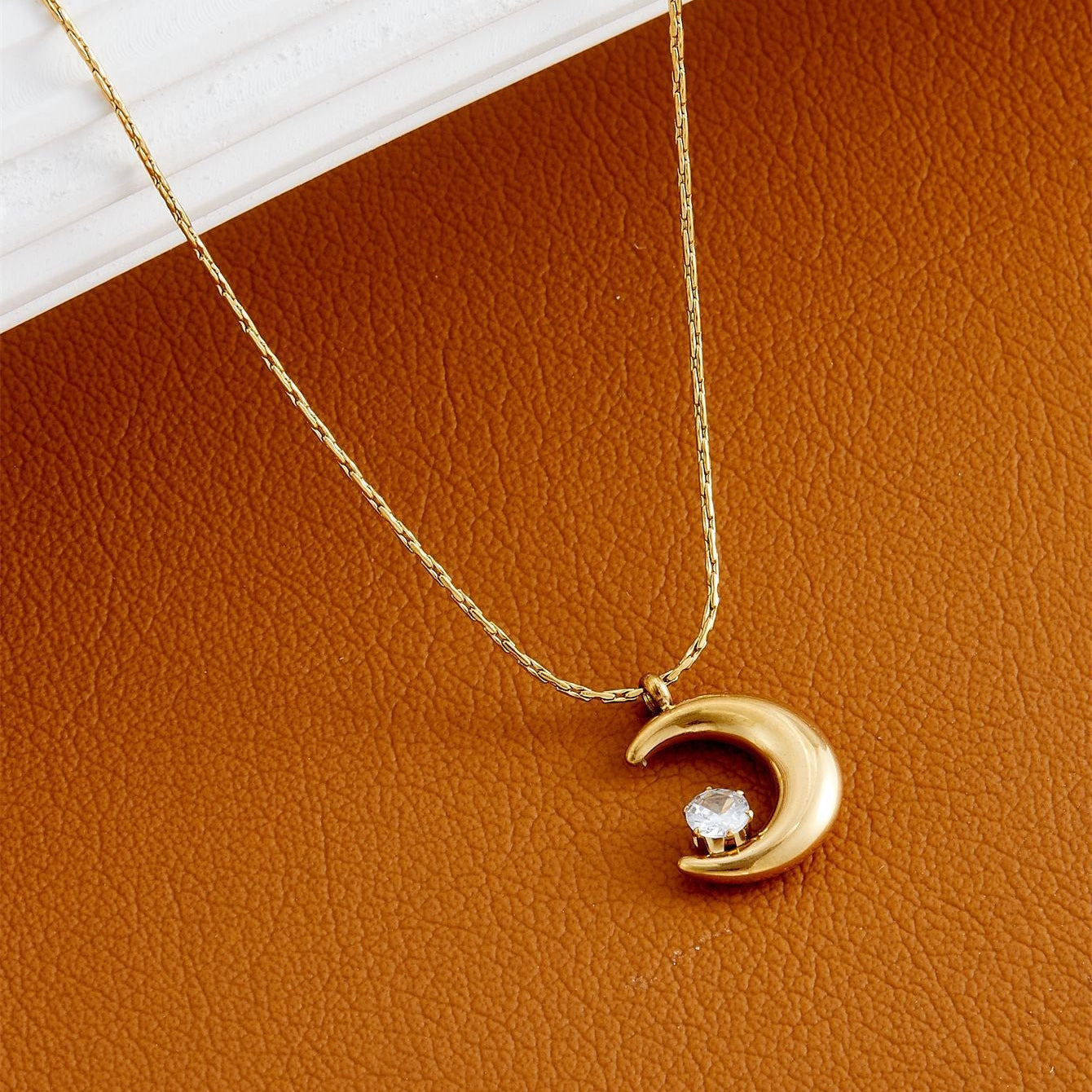 Necklace | SN179 | Moon Stone | Gold