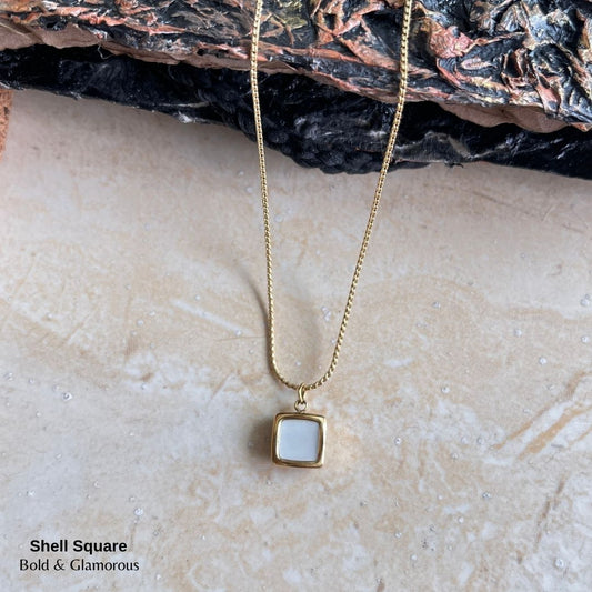 Necklace | SN180 | Shell Square