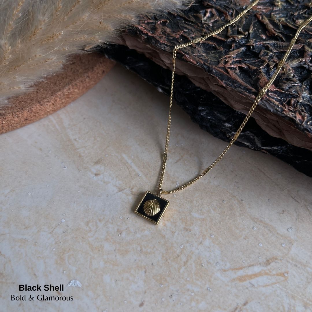 Necklace | SN183 | Black Shell