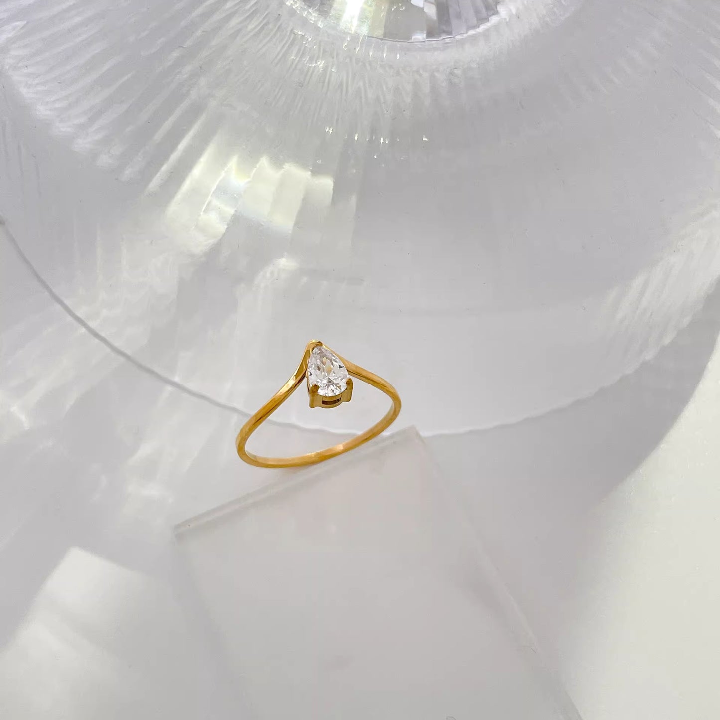 Stone Ring | SR266 | V Water Drop
