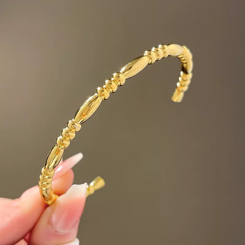 Cuff Bracelet | CB020 | Rice C-Shaped Gold