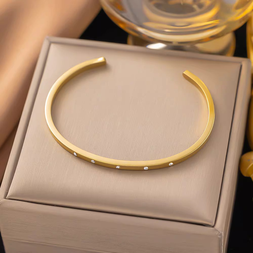 Cuff Bracelet | CB022 | Five Diamonds