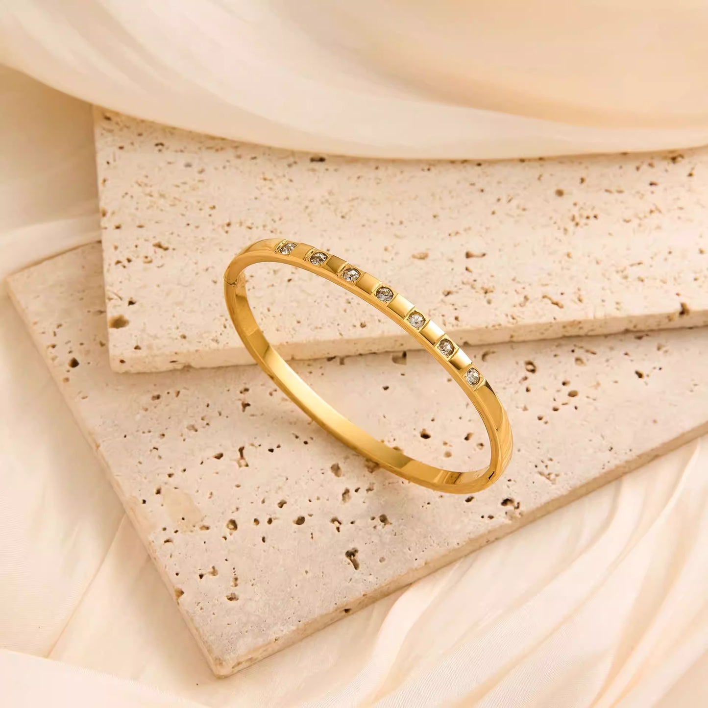 Bangle Bracelet | BB87 | Gold