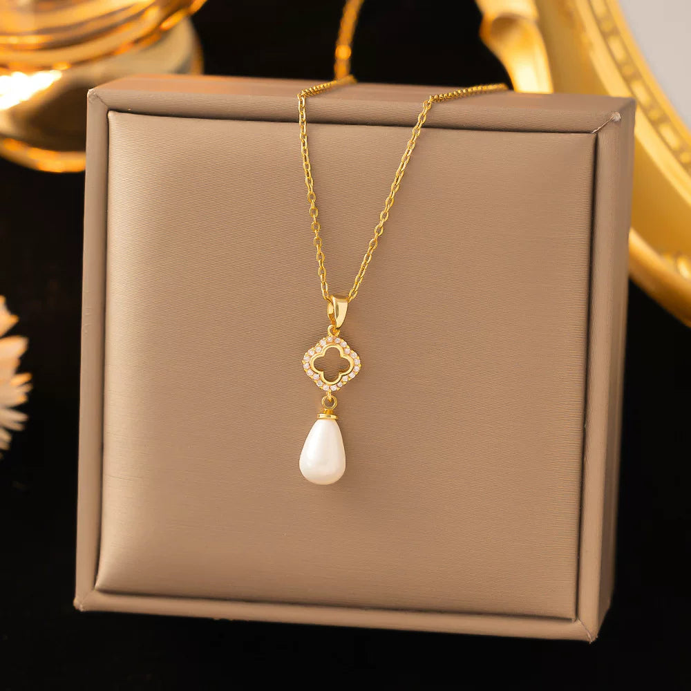 Necklace | SN310 | Four-Leaf Clover Pearls