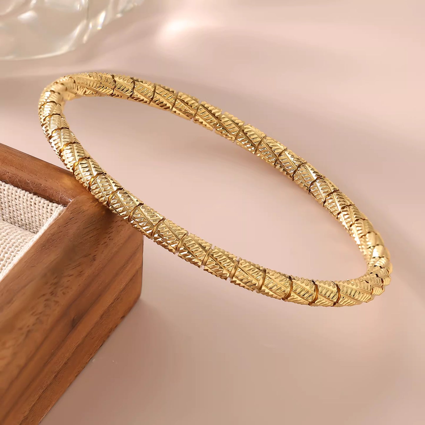 Bangle Bracelet | BB90 | Gold