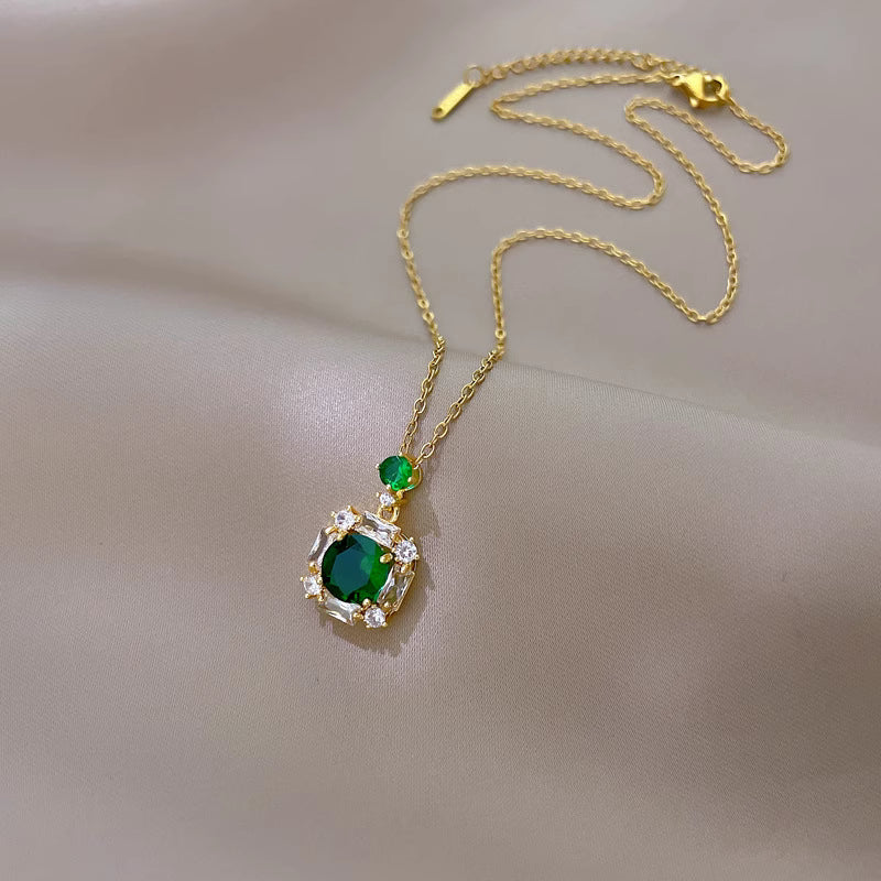 Necklace | SN275 | Emerald Square