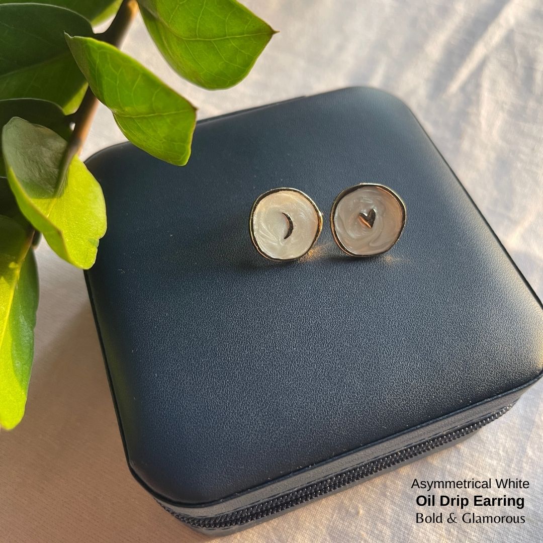 Oil Drip Earring | SE003 | Asymmetrical White