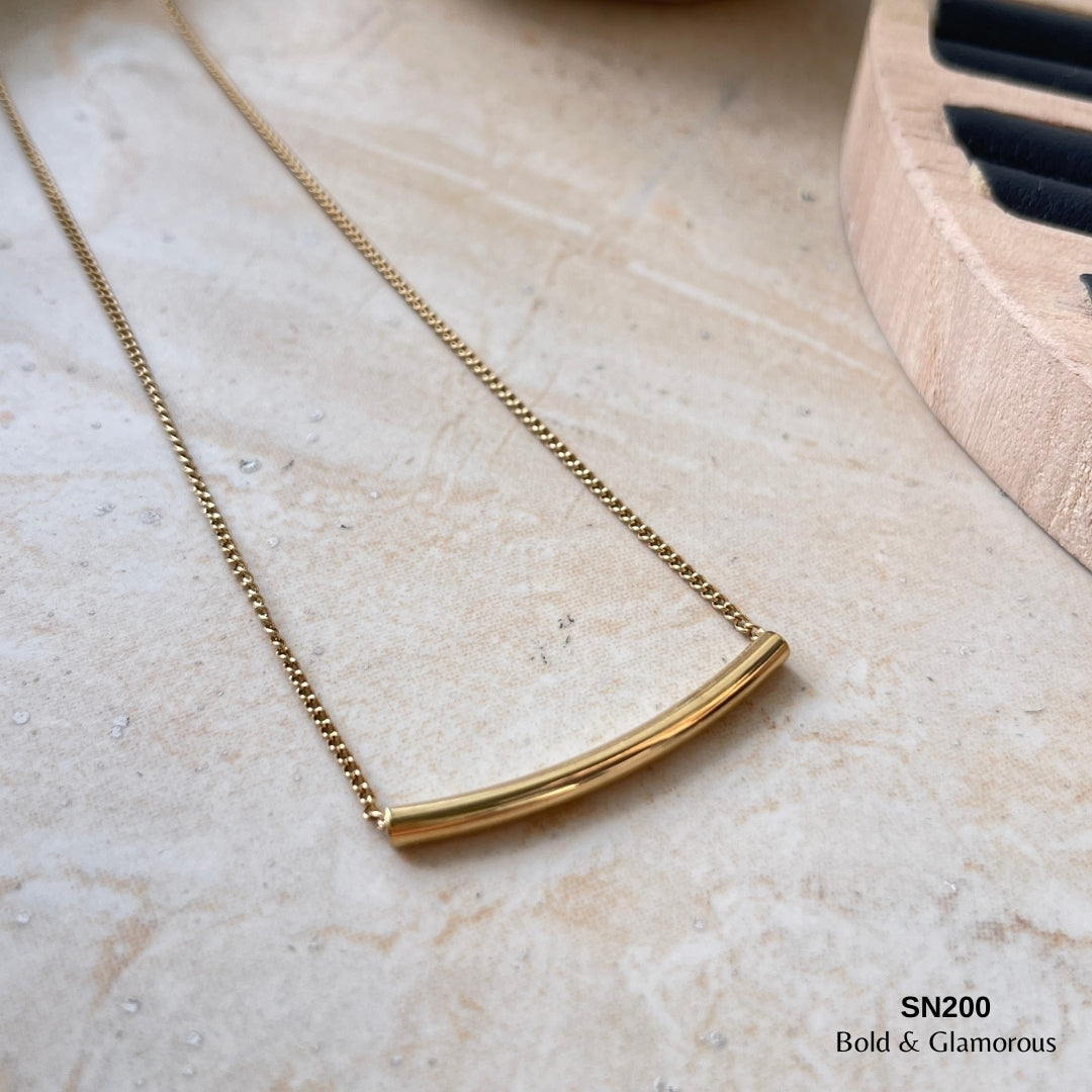 Necklace | SN200 | Curve Bar