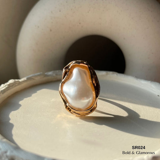 Baroque Pearl Oval Ring | SR024