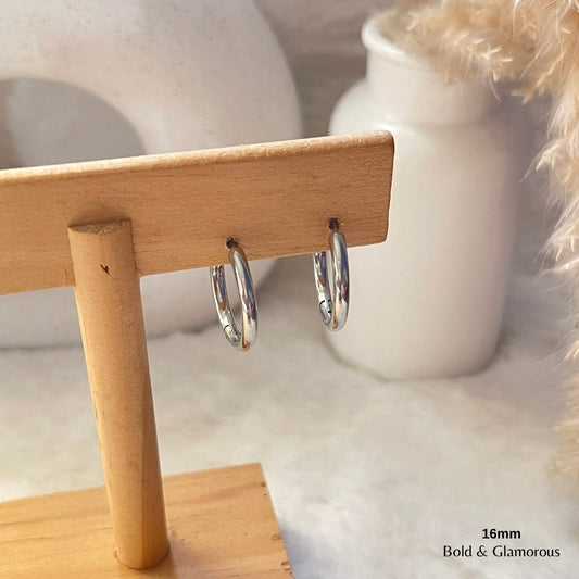 Simple Hoop Earring | 16mm | Silver