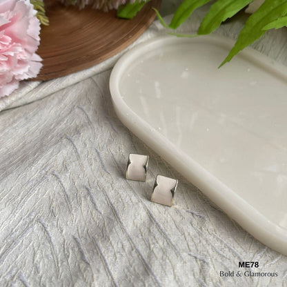 Stud Earring | ME78 | Essa | Beige