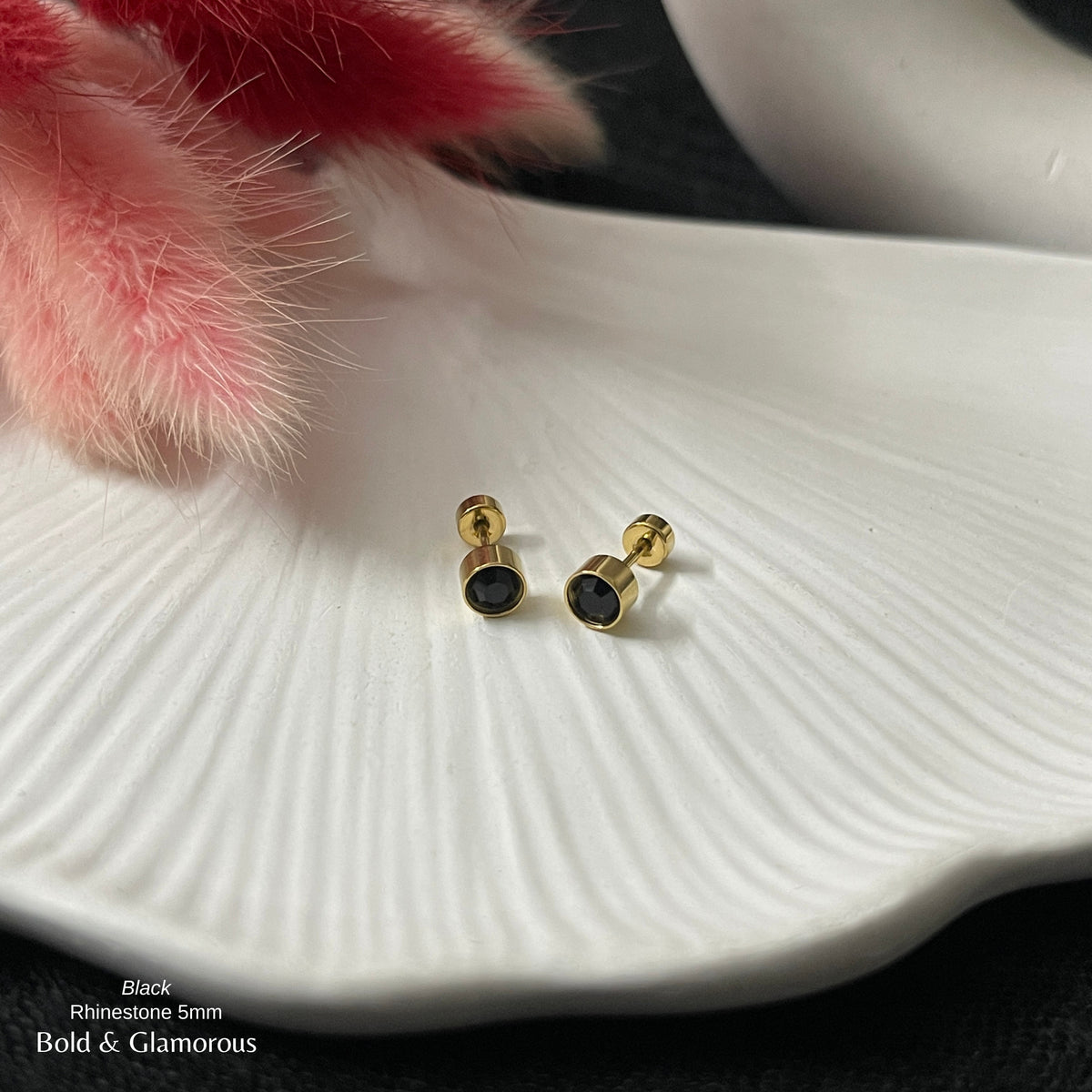 Screwback Stud Earring | Rhinestone 5mm | Black