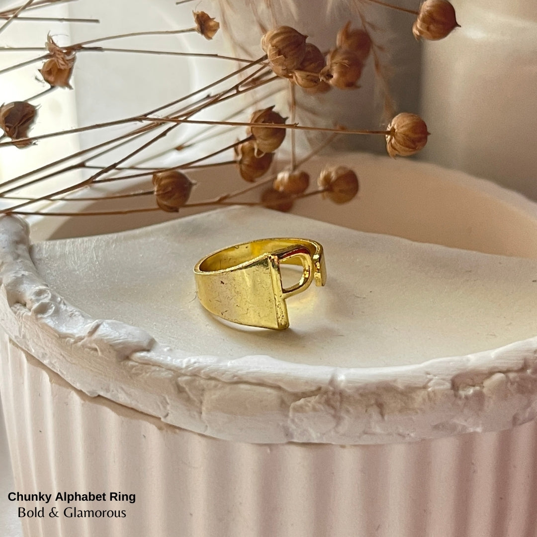 Chunky Alphabet Ring | P | Gold