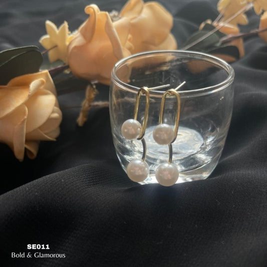 Minimalistic Pearl Earring | SE011