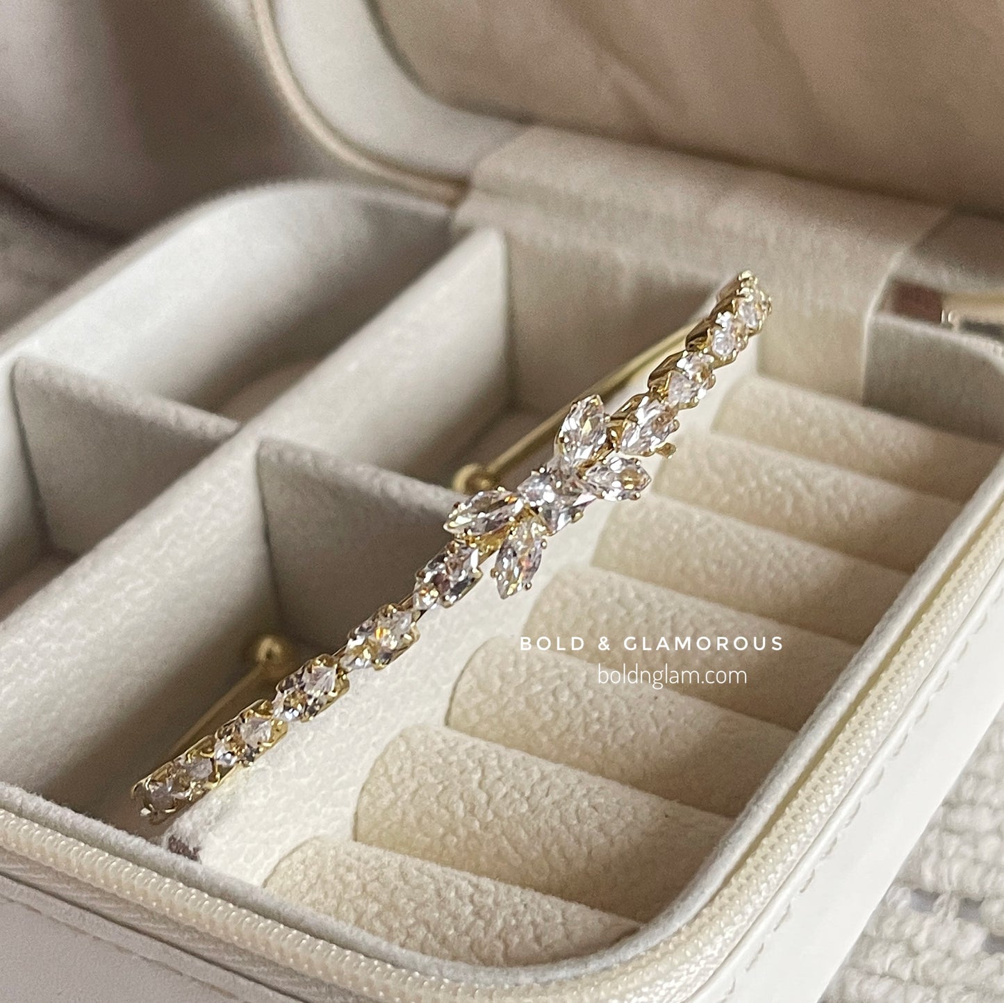 Zircon Bow Cuff Bracelet Gold