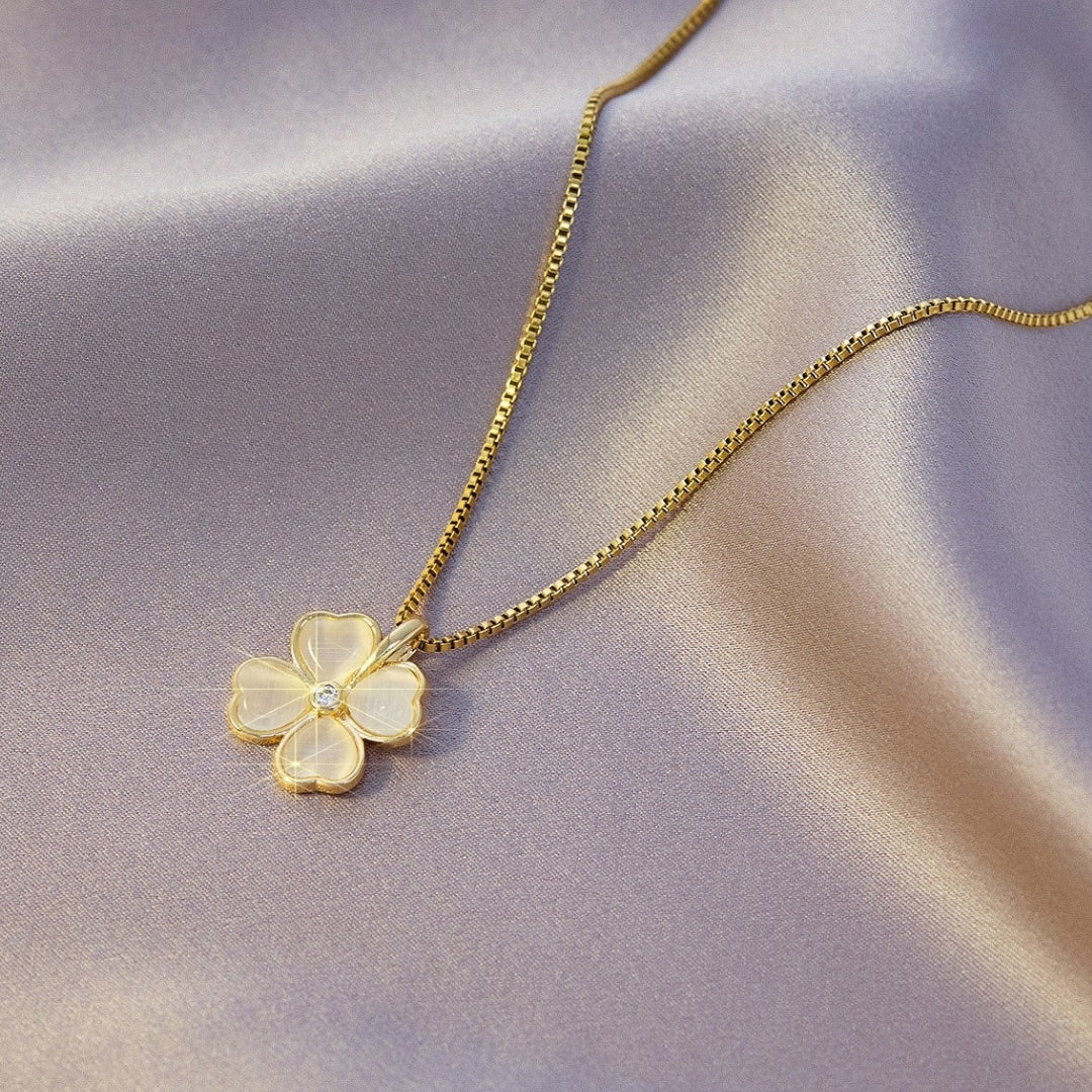 Necklace | SN109 | White Flower