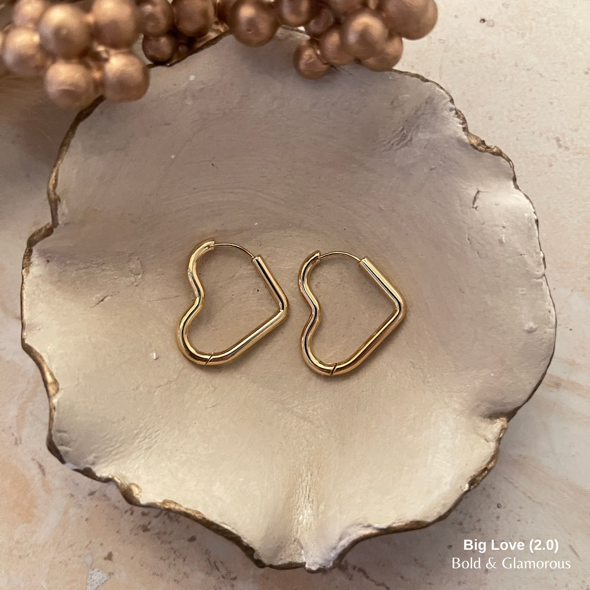 Shape Hoop Earring 2.0 | Little Love | Gold