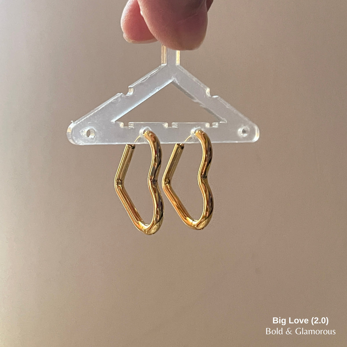 Shape Hoop Earring 2.0 | Big Love | Gold