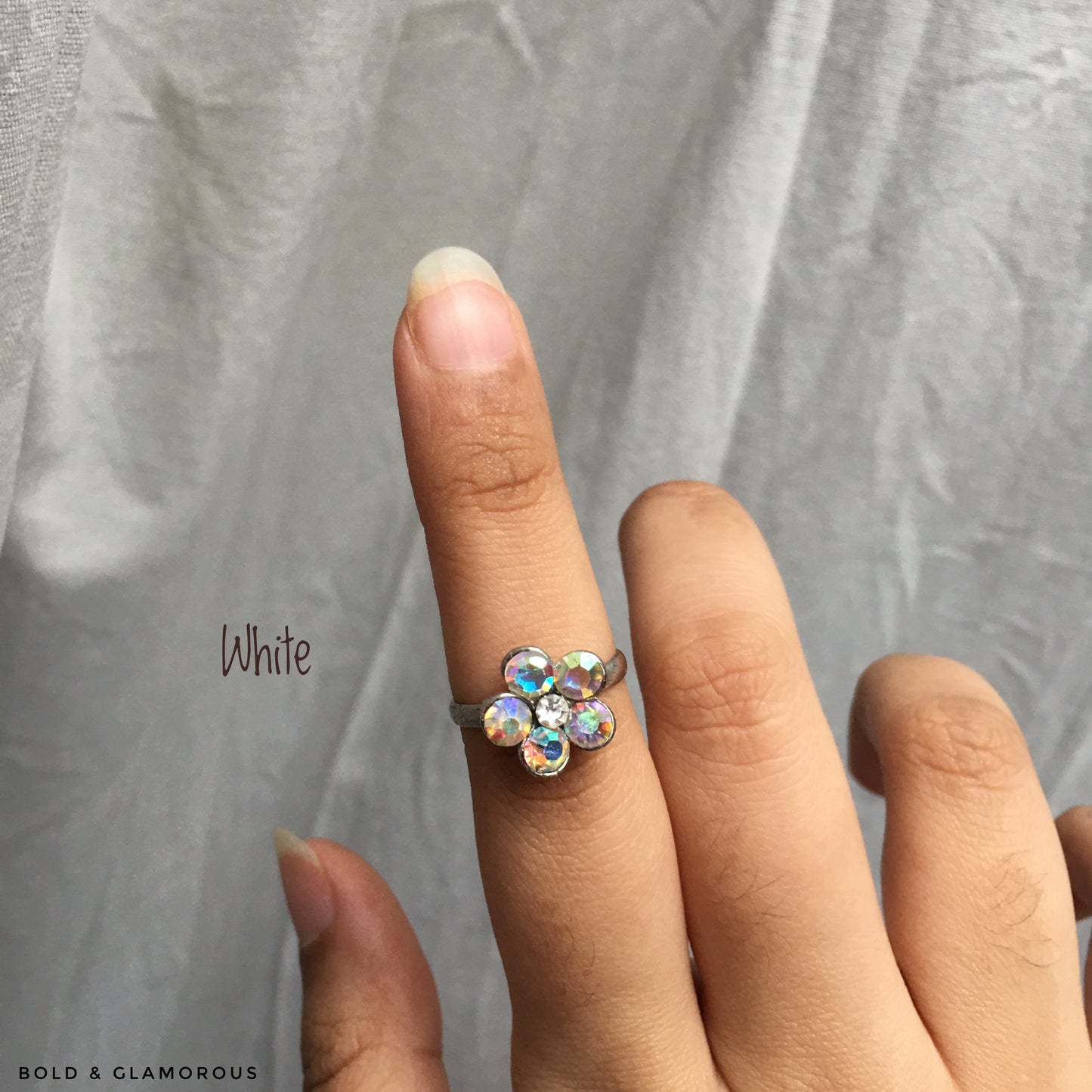 Buttercup Ring | BUCR01  | White