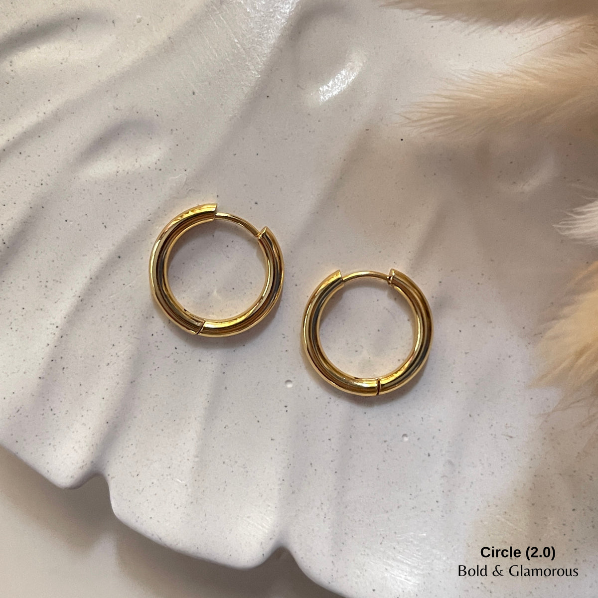 Shape Hoop Earring 2.0 | Circle | Gold
