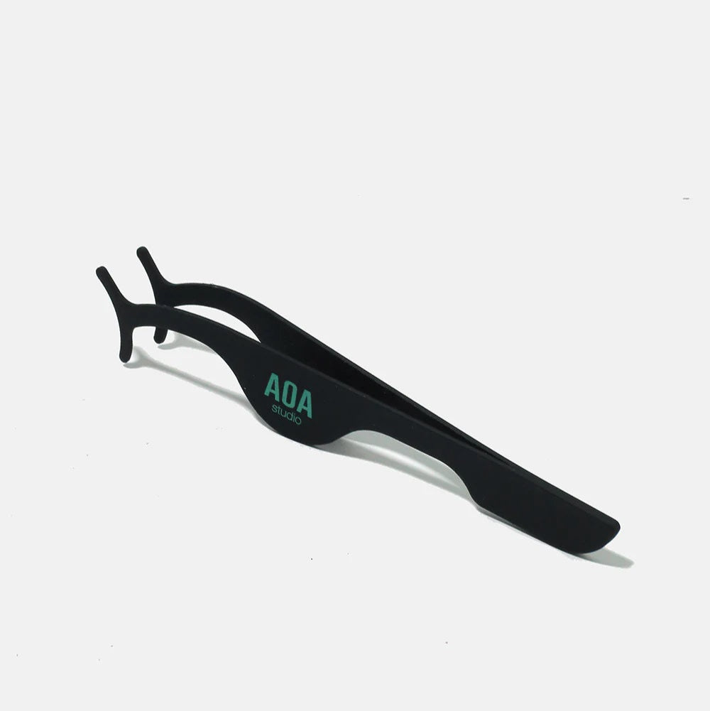 AOA Eyelash Applicator | Black