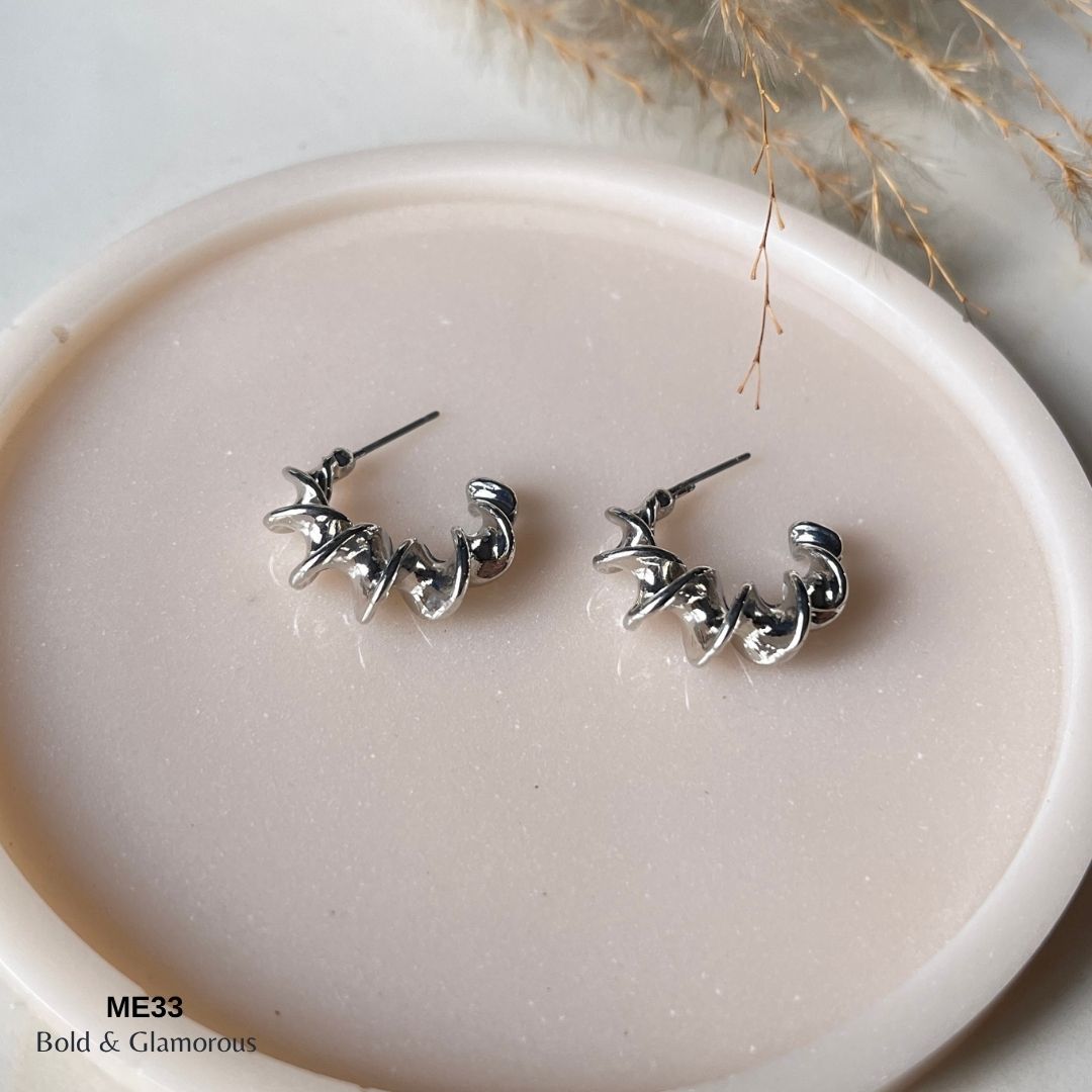 Half Hoop Earring | ME33 | Juniper