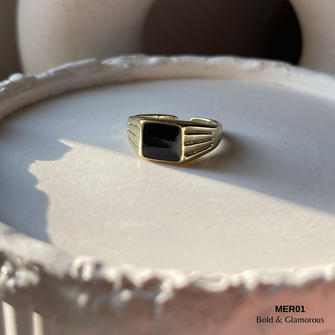 Black Signet Ring | MER01 | Gold