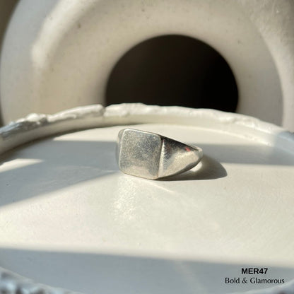 Signet Ring | MER47 | Silver