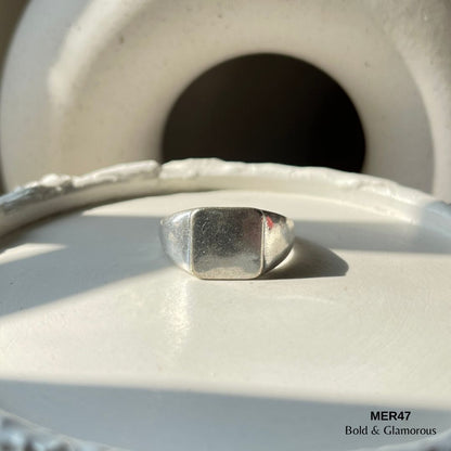 Signet Ring | MER47 | Silver