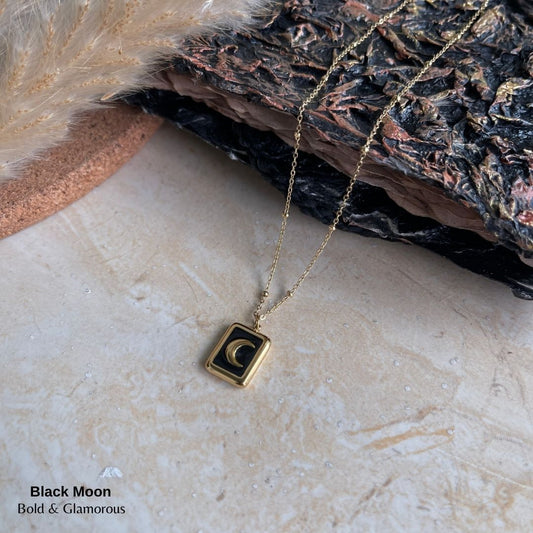 Necklace | SN182 | Black Moon