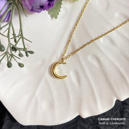 Necklace | SN321 | Casual Crescent