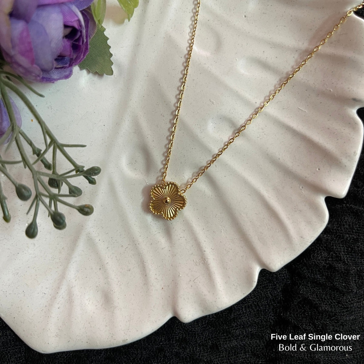 Necklace | SN339 | Five Leaf Single Clover Gold