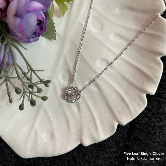 Necklace | SN339 | Five Leaf Single Clover Silver