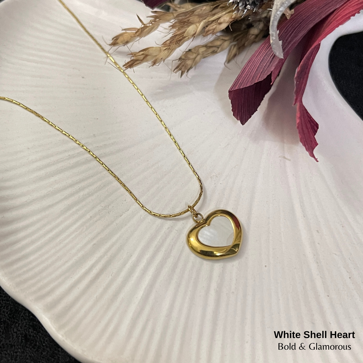 Necklace | SN341 | White Shell Heart