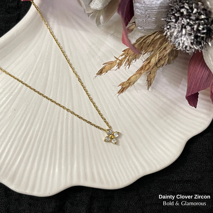 Necklace | SN367 | White Diamond Four-Leaf Clover | Gold