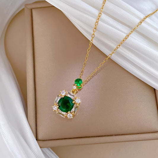 Necklace | SN275 | Emerald Square