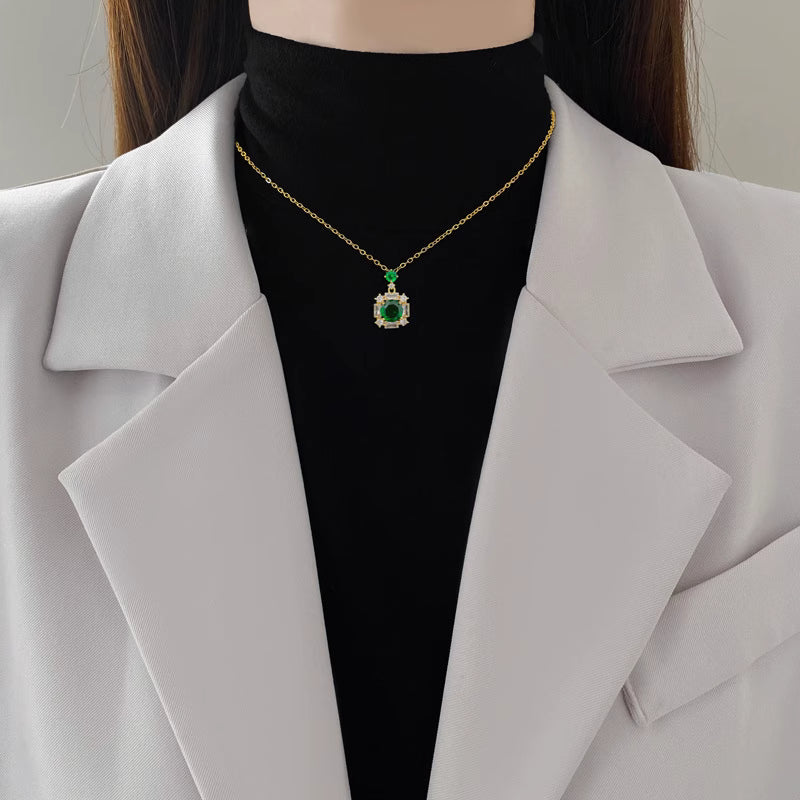 Necklace | SN275 | Emerald Square