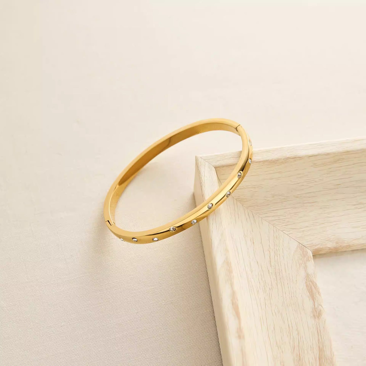 Bangle Bracelet | BB80 | Gold