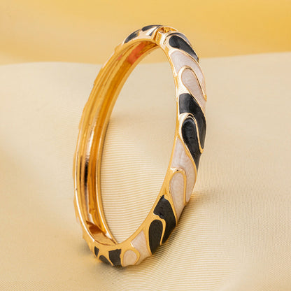 Enamel Bangle Bracelet | ENB01 | Black and White