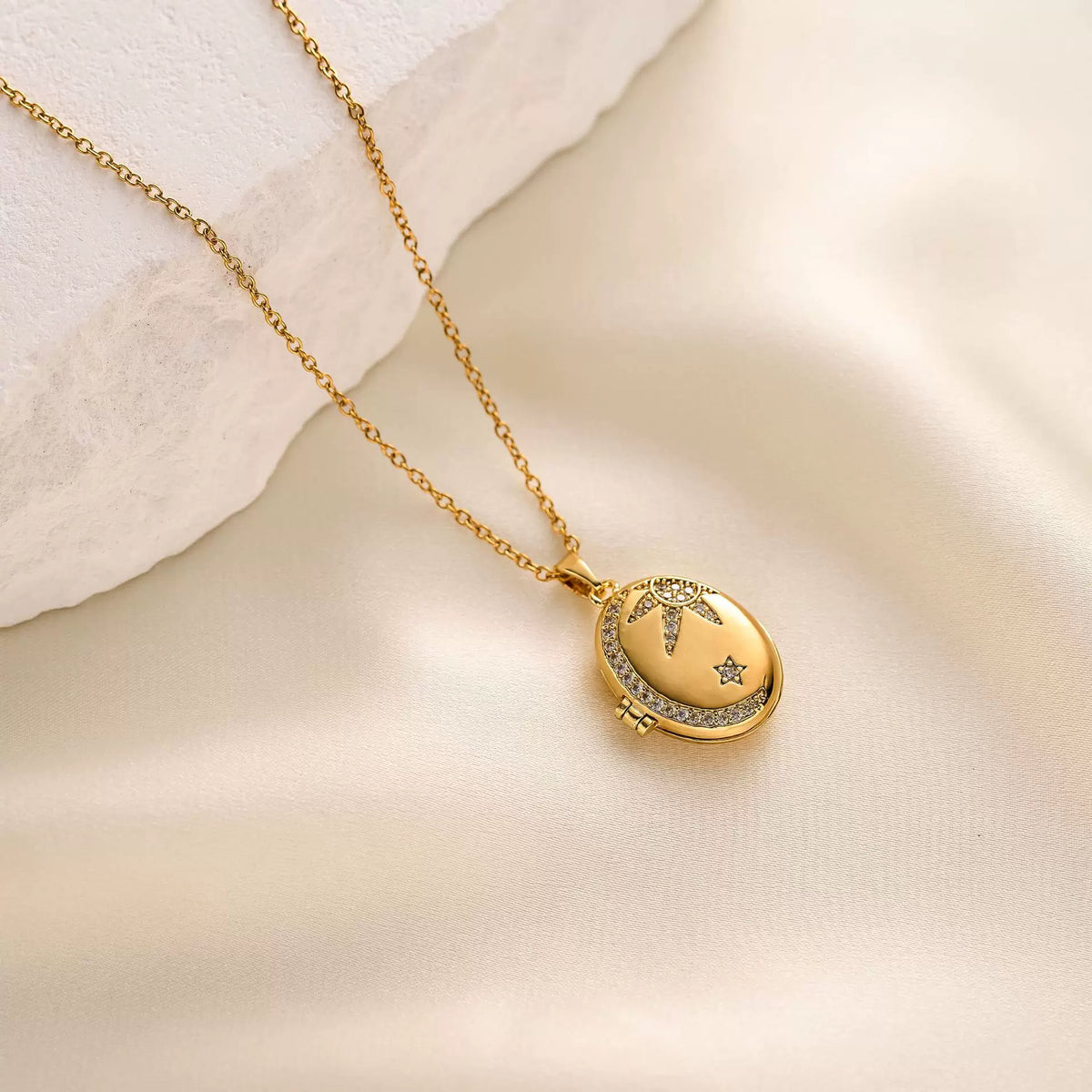 Necklace | SN315 | Amulet Photo I